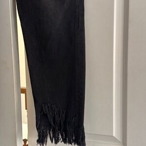 Zara Women's Black Straight Jeans